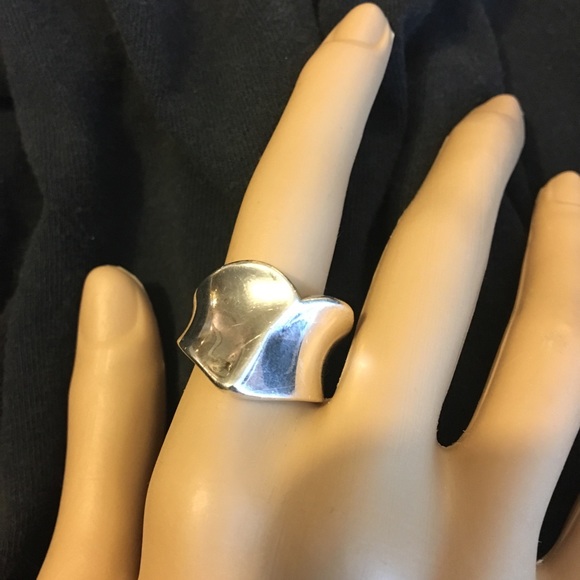 Robert Lee Morris Jewelry - Robert Lee Morris elongated heart ring